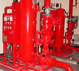 巨漢系統-■ 電氣設備工程 〝22.8KV供電，■ 設備容量 3000KVA〞■ 弱電設備工程■ 給排水設備工程■ 消防火警設備工程■ 保全監視設備工程02